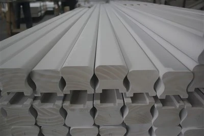 Houten traponderdelen Balusters Leuningen Risers Plint Binnen- en buitendraad