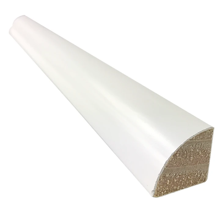 Superfijn wit gegrond hout, kleine schoenlijsten of kwartrond 106/129 voor plint