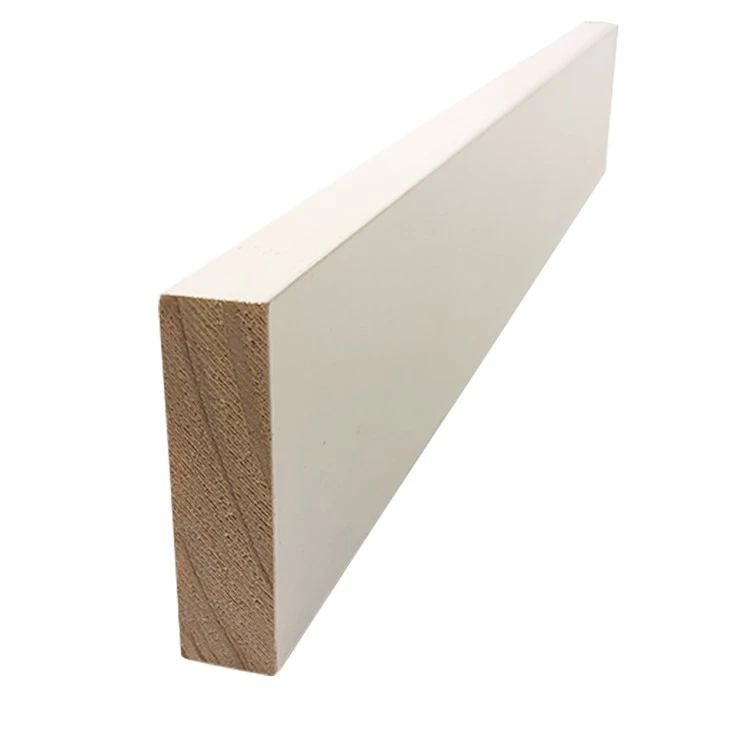 Houten plintafgietsel
