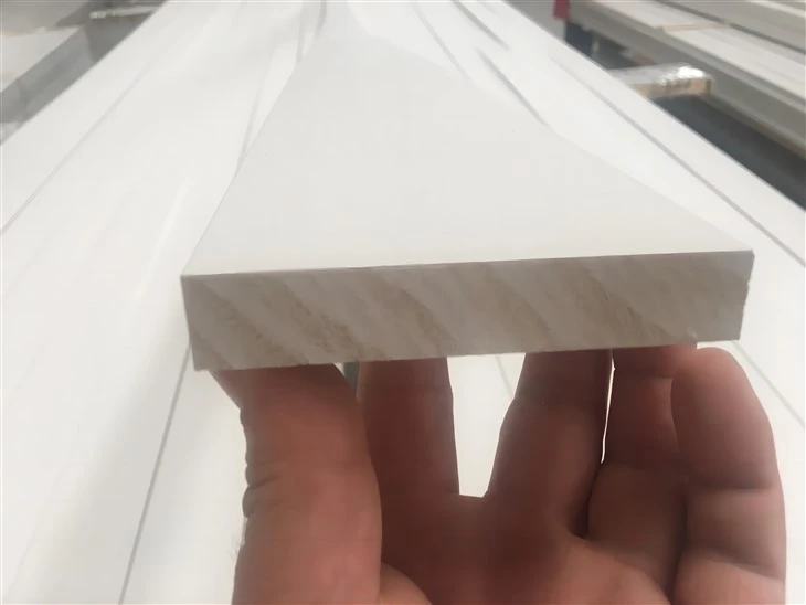 Gegrond FJ Pine S4S vierkante sierplank